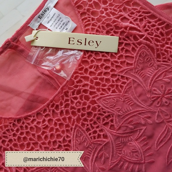 Sleeveless Coral Embroidered Top - Picture 3 of 3